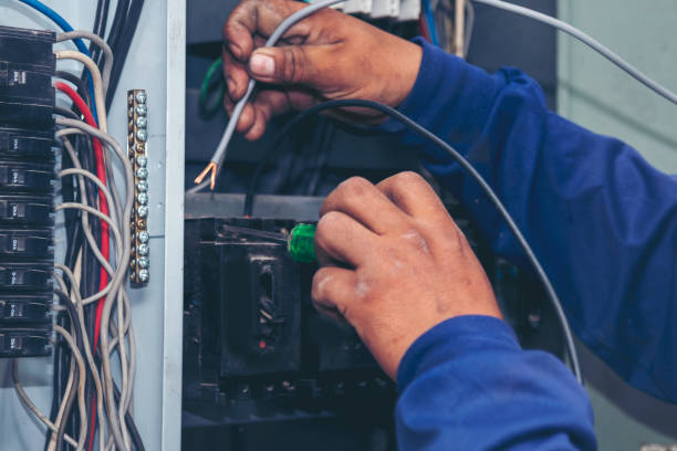 Best Licensed Electrician  in Grand Ronde, OR